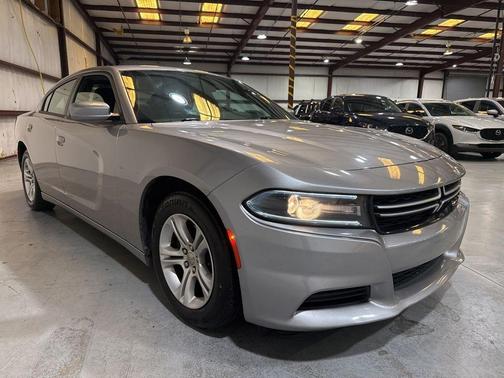 2016 Dodge Charger SE