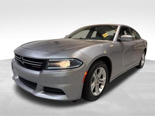 2016 Dodge Charger SE