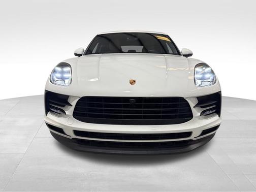 2021 Porsche Macan Base