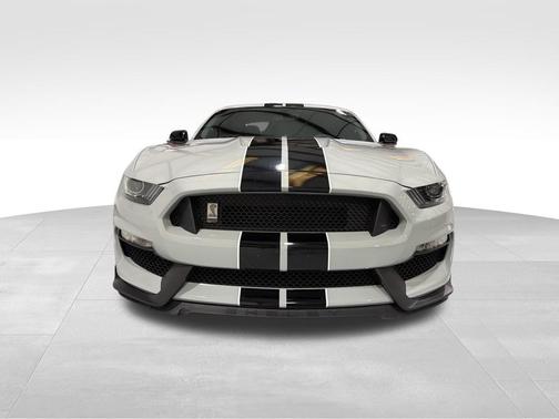 2017 Ford Shelby GT350 Base