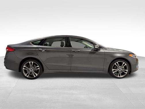 2020 Ford Fusion Titanium