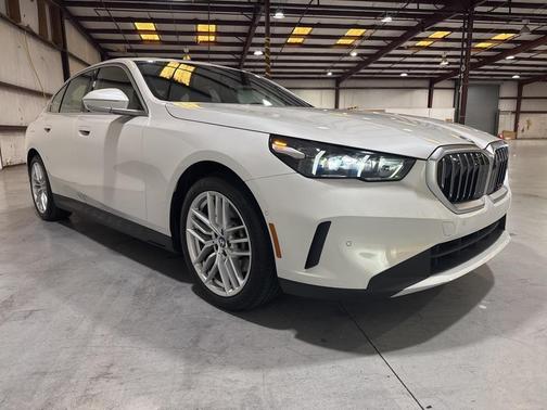 2025 BMW 530 i