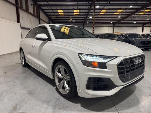 2023 Audi Q8 55 Prestige