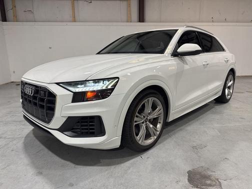 2023 Audi Q8 55 Prestige