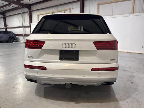 2019 Audi Q7 45 Premium Plus