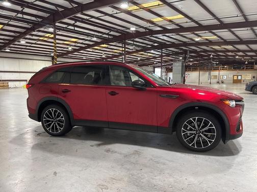 2025 Mazda CX-70 PHEV Premium Package