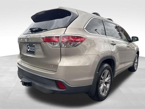 2014 Toyota Highlander LE Plus