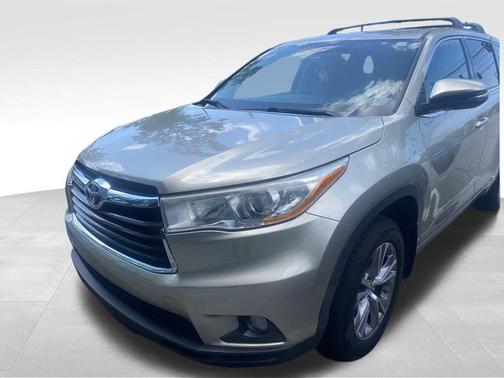 2014 Toyota Highlander LE Plus