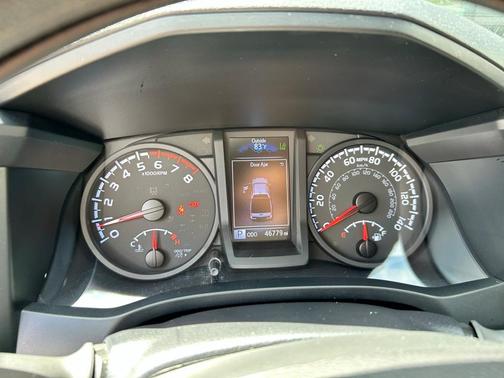 2022 Toyota Tacoma SR