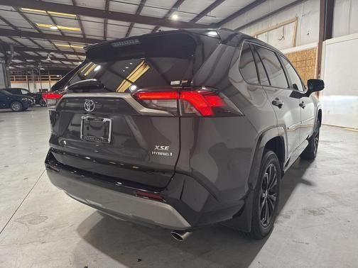 2024 Toyota RAV4 Hybrid XSE
