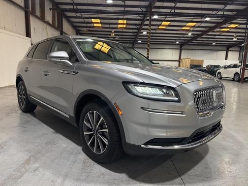 2022 Lincoln Nautilus Standard
