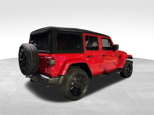 2022 Jeep Wrangler Unlimited 4xe Sahara