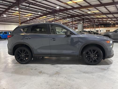 2022 Mazda CX-5 Carbon Edition