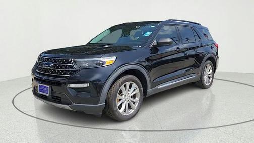 Black Metallic 2021 Ford Explorer XLT