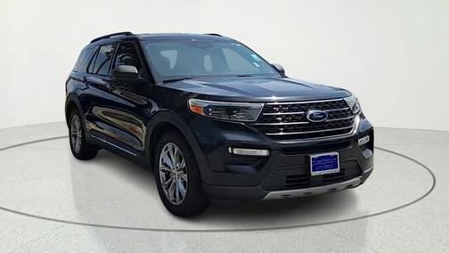 Black Metallic 2021 Ford Explorer XLT