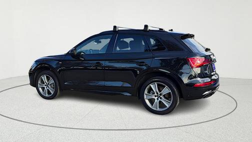 Mythos Black Metallic 2025 Audi Q5 45 S line quattro Premium
