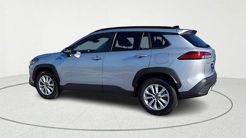 2025 Toyota Corolla Cross LE