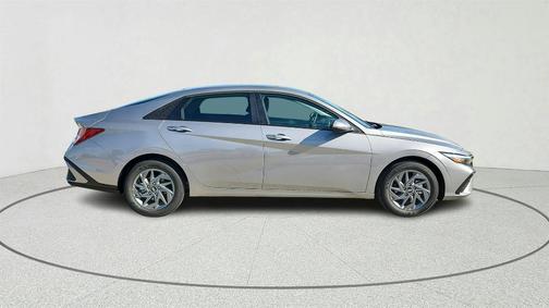 2026 Hyundai ELANTRA HEV Blue