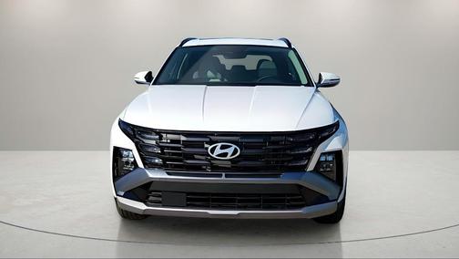 White Pearl 2025 Hyundai TUCSON SEL Convenience