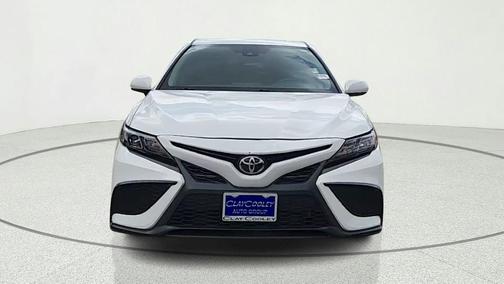 Super White 2021 Toyota Camry SE