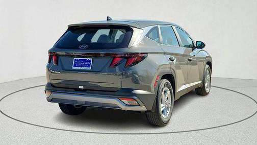 Hampton Gray 2026 Hyundai TUCSON SE