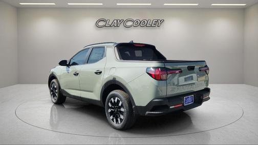 2025 Hyundai SANTA CRUZ SEL Activity