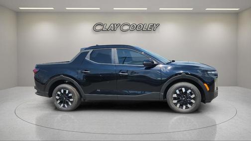 2025 Hyundai SANTA CRUZ SEL Activity