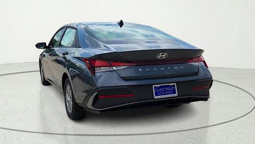 Gray 2026 Hyundai ELANTRA SE