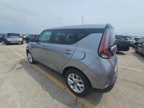 Gray 2025 Kia Soul LX