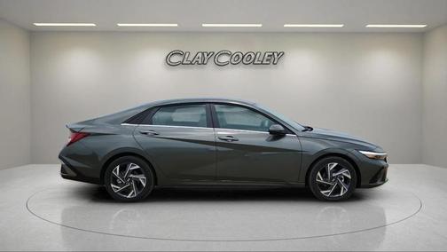2025 Hyundai ELANTRA HEV Limited