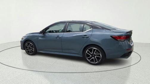 2t Gry Blk Roof 2024 Nissan Sentra SR