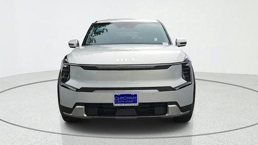 Ivory Silver 2026 Kia EV9 Light Long Range