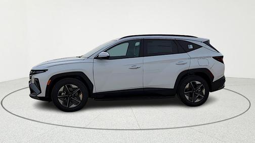 White Pearl 2026 Hyundai TUCSON SEL