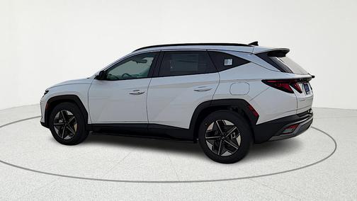 White Pearl 2026 Hyundai TUCSON SEL