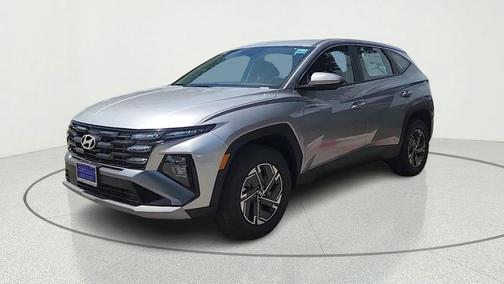 Shimmering Silver 2026 Hyundai TUCSON Hybrid Blue SE