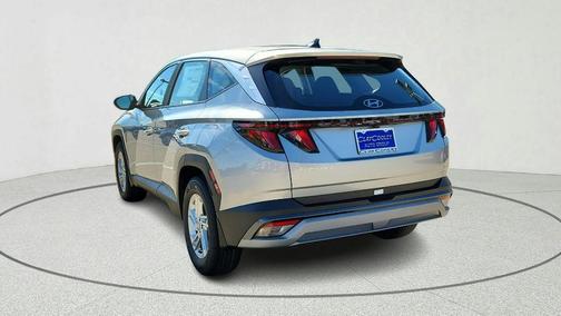 Shimmering Silver 2026 Hyundai TUCSON SE