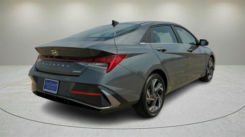 2025 Hyundai ELANTRA HEV Limited