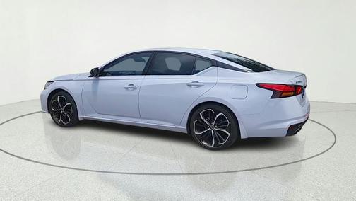 Gray Sky Pearl 2024 Nissan Altima 2.5 SR
