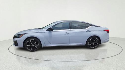 Gray Sky Pearl 2024 Nissan Altima 2.5 SR