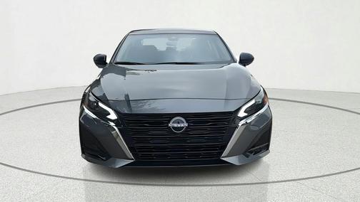 Gun Metallic 2025 Nissan Altima SV