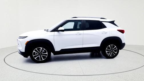 Summit White 2025 Chevrolet Trailblazer LT