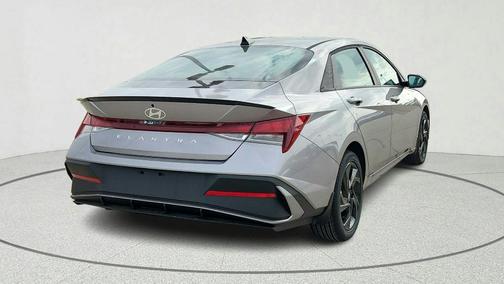 Metal 2026 Hyundai ELANTRA SEL Sport