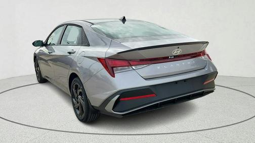 Metal 2026 Hyundai ELANTRA SEL Sport