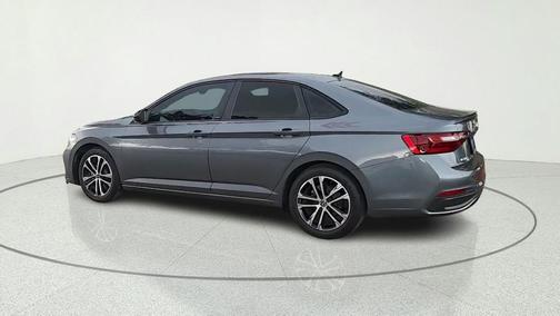 Platinum Gray Metallic 2024 Volkswagen Jetta 1.5T Sport