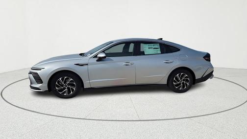 Silver 2026 Hyundai SONATA Hybrid Blue