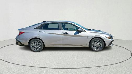 Metal 2026 Hyundai ELANTRA HEV Blue