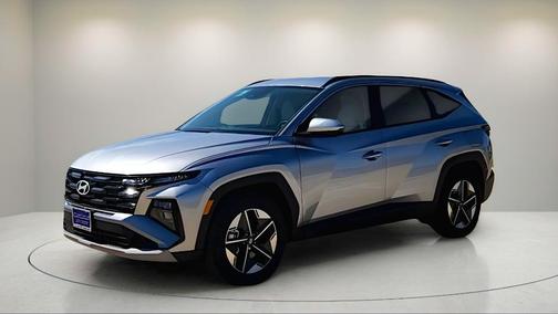 Shimmering Silver 2026 Hyundai TUCSON SEL