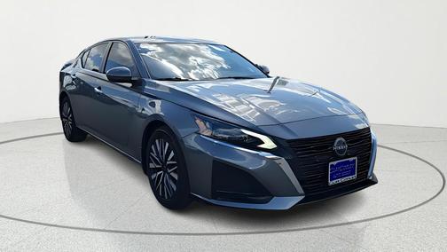 Gun Metallic 2024 Nissan Altima 2.5 SV