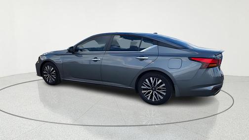 Gun Metallic 2024 Nissan Altima 2.5 SV