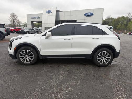 Crystal White Tricoat 2019 Cadillac XT4 Sport